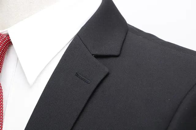 Cómo Elegir el Mejor Traje Elegante para Tu Tipo de Cuerpo