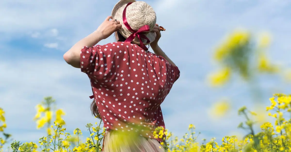 Cómo Elegir el Sombrero Elegante Perfecto para la Temporada