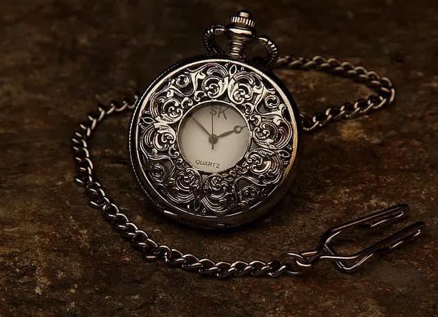 Cómo Elegir el Reloj Perfecto para un Look Elegante