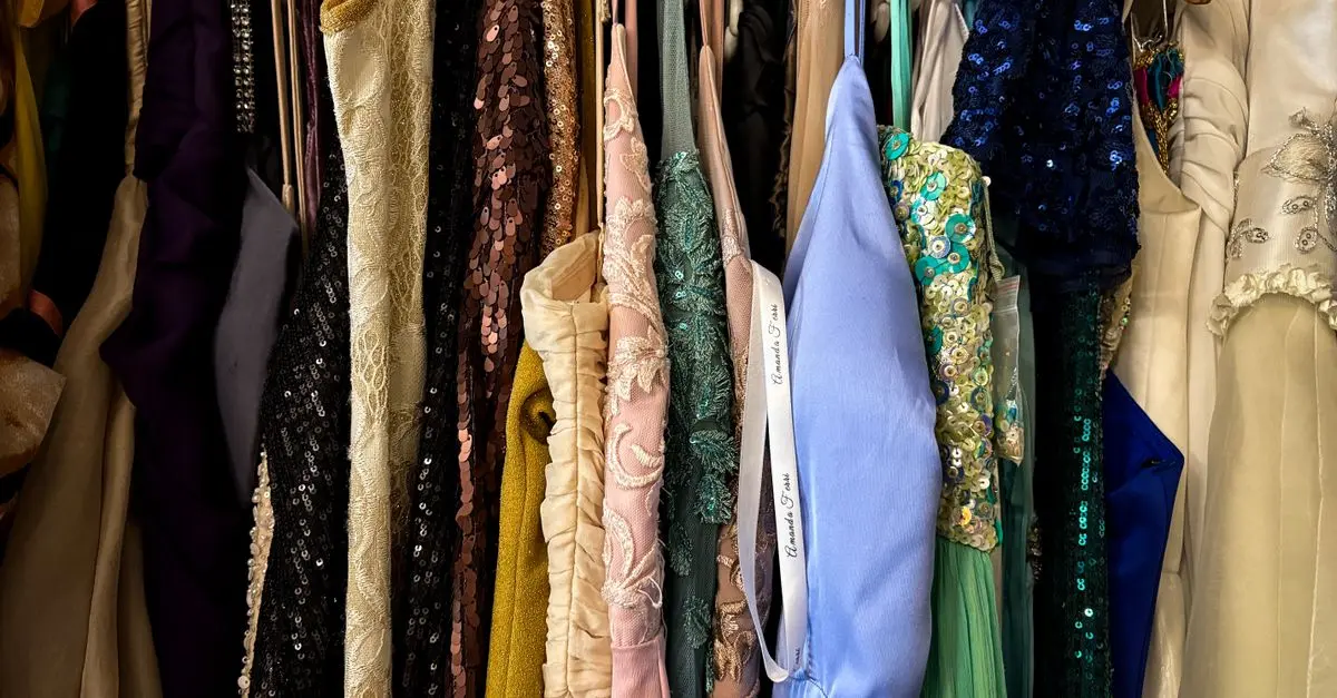 Cómo Elegir el Vestido de Noche Perfecto para Cada Evento