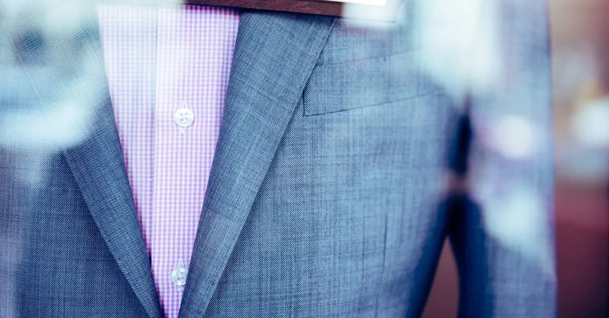 Cómo Elegir el Mejor Traje Elegante para Eventos Especiales