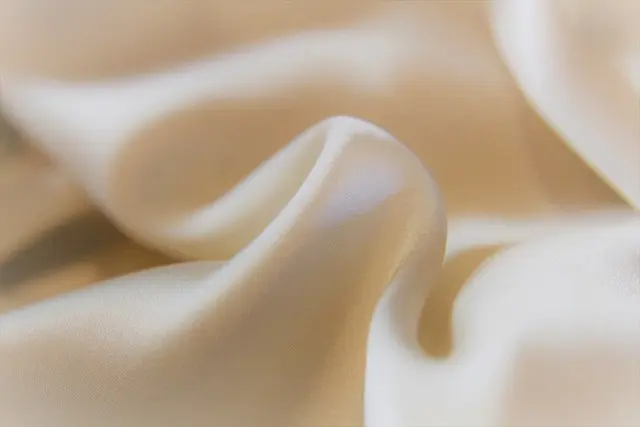 Cómo Elegir el Pañuelo Elegante Perfecto para Cada Ocasión