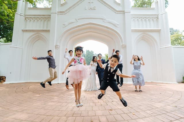 Cómo Elegir el Maestro de Ceremonias Perfecto para Bodas Elegantes