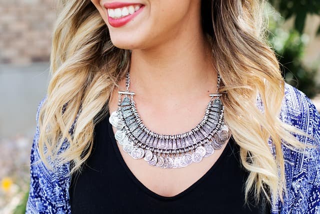 10 Consejos para Elegir el Accesorio Perfecto para tu Estilo Elegante