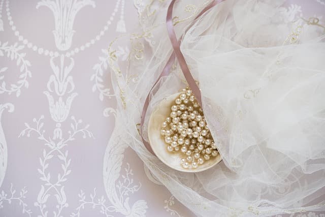 10 Consejos para Elegir el Traje Ideal para Bodas Elegantes
